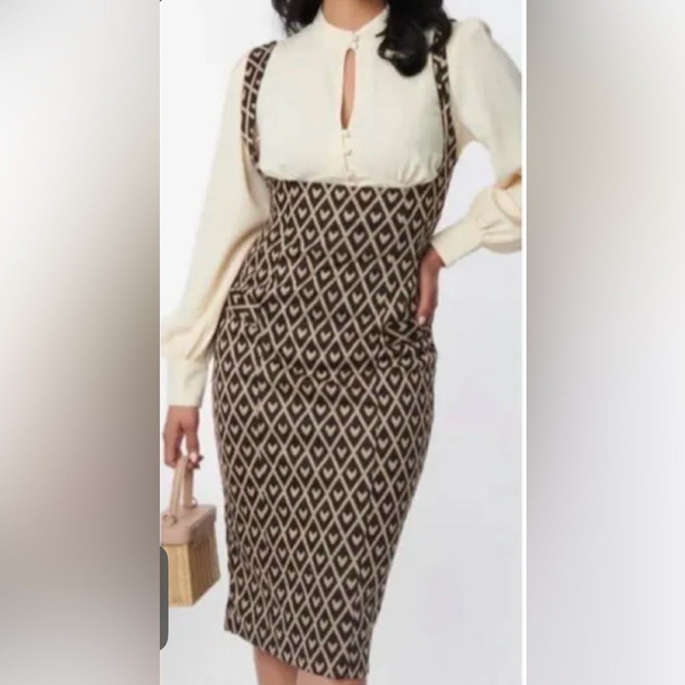 Unique vintage heart suspender wiggle dress size 2x